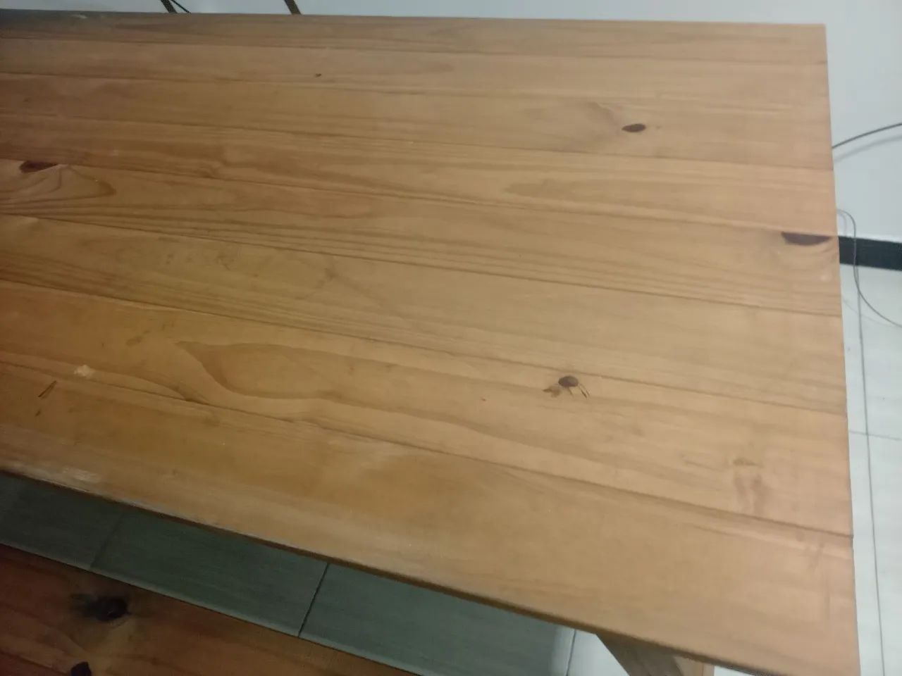 Conjunto mesa e 2 bancos madeira  - Foto 3