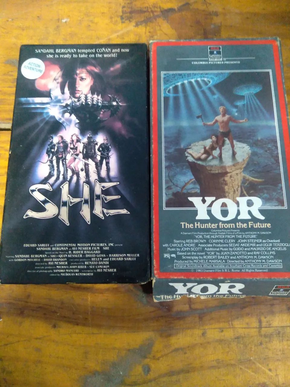 VHS SHE E YOR