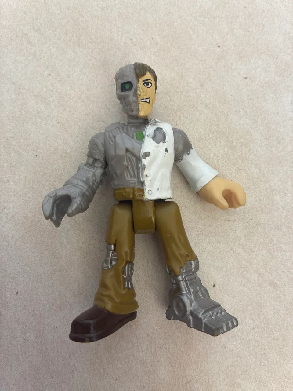  Imaginext -  vilão Metallo e Superman  - Foto 4