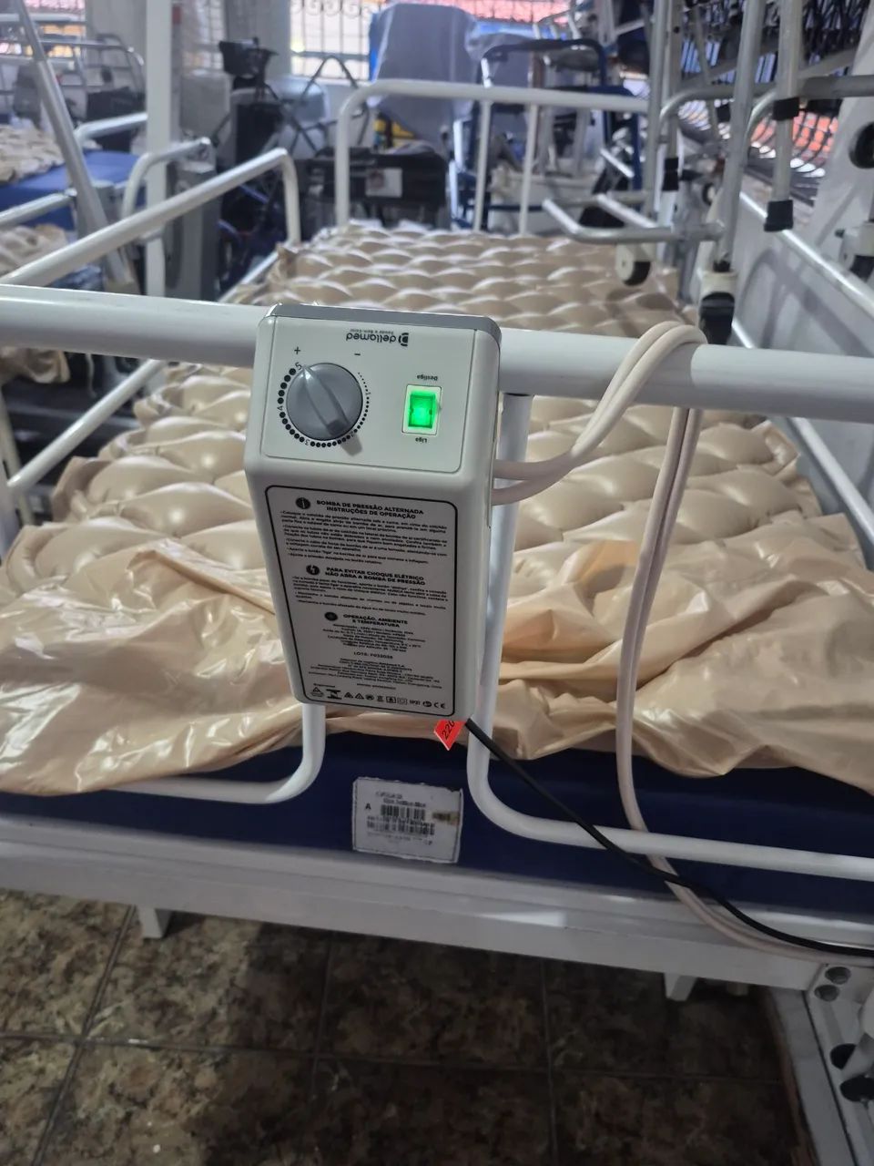Cama hospitalar c 2 colchoes - Foto 3