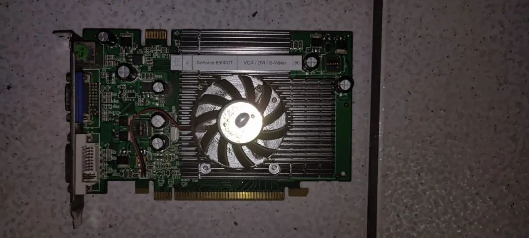 Placa de Video Geforce GT8600