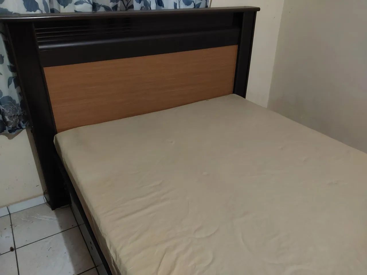 Cama de casal com colchão  - Foto 2