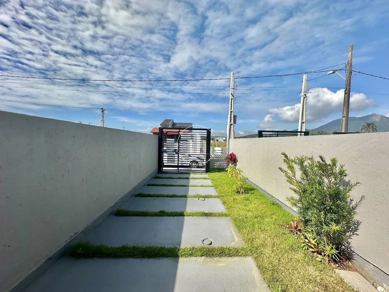 Sobrado Geminado 2 Quartos com 1 Suítes e 104m² - Sertão do Maruim - EST - Foto 5