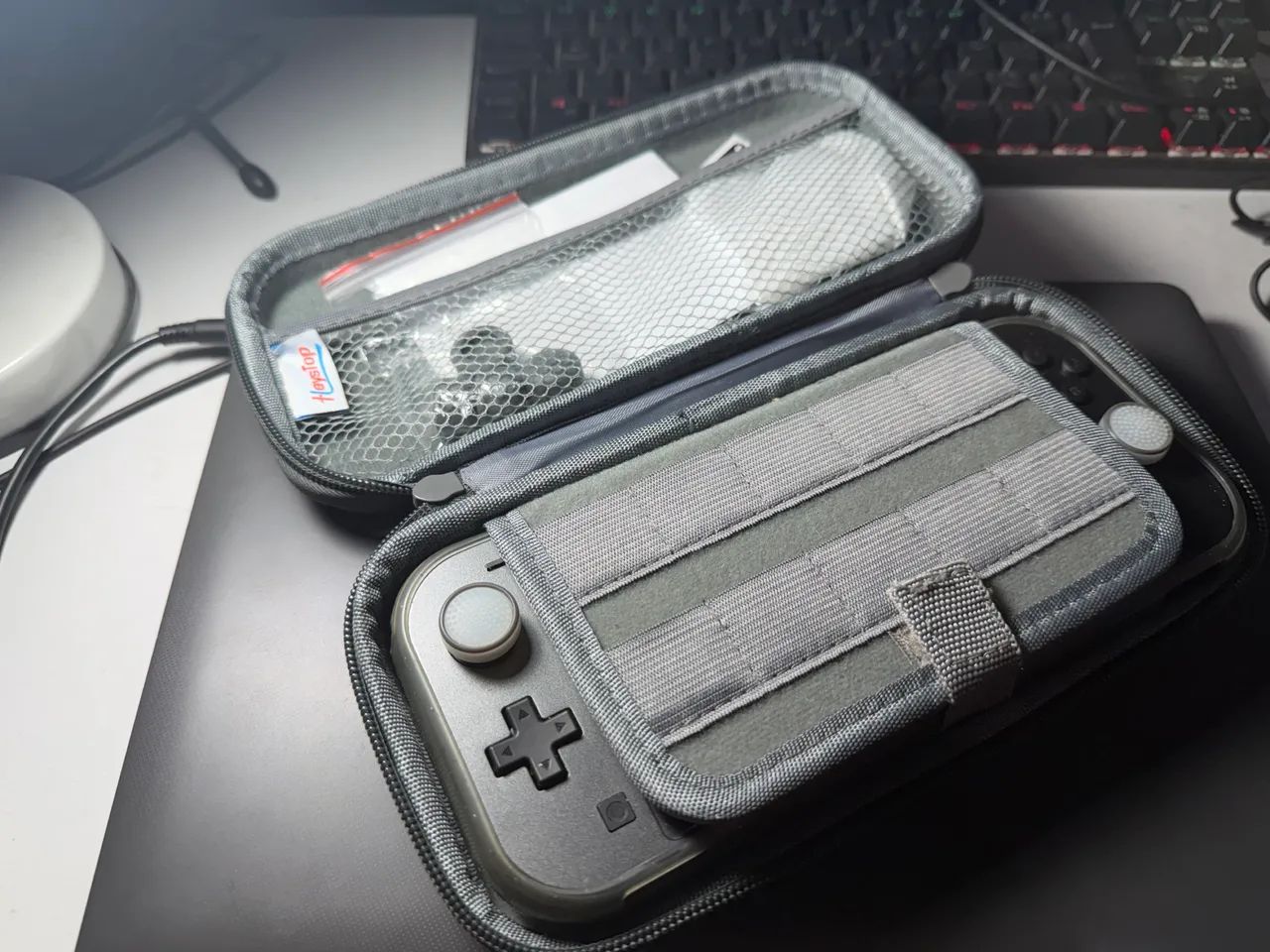 Nintendo Switch Lite edição Pokémon  - Foto 3