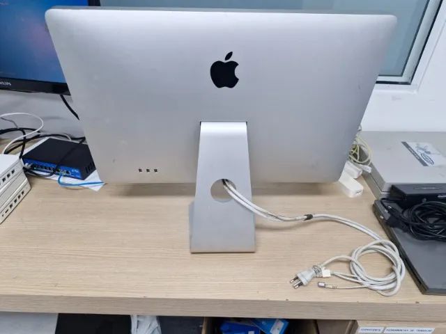 正常動作Apple LED Cinema Display 24インチ A1267 Apple 24-inch LED Cinema Display review | Macworld