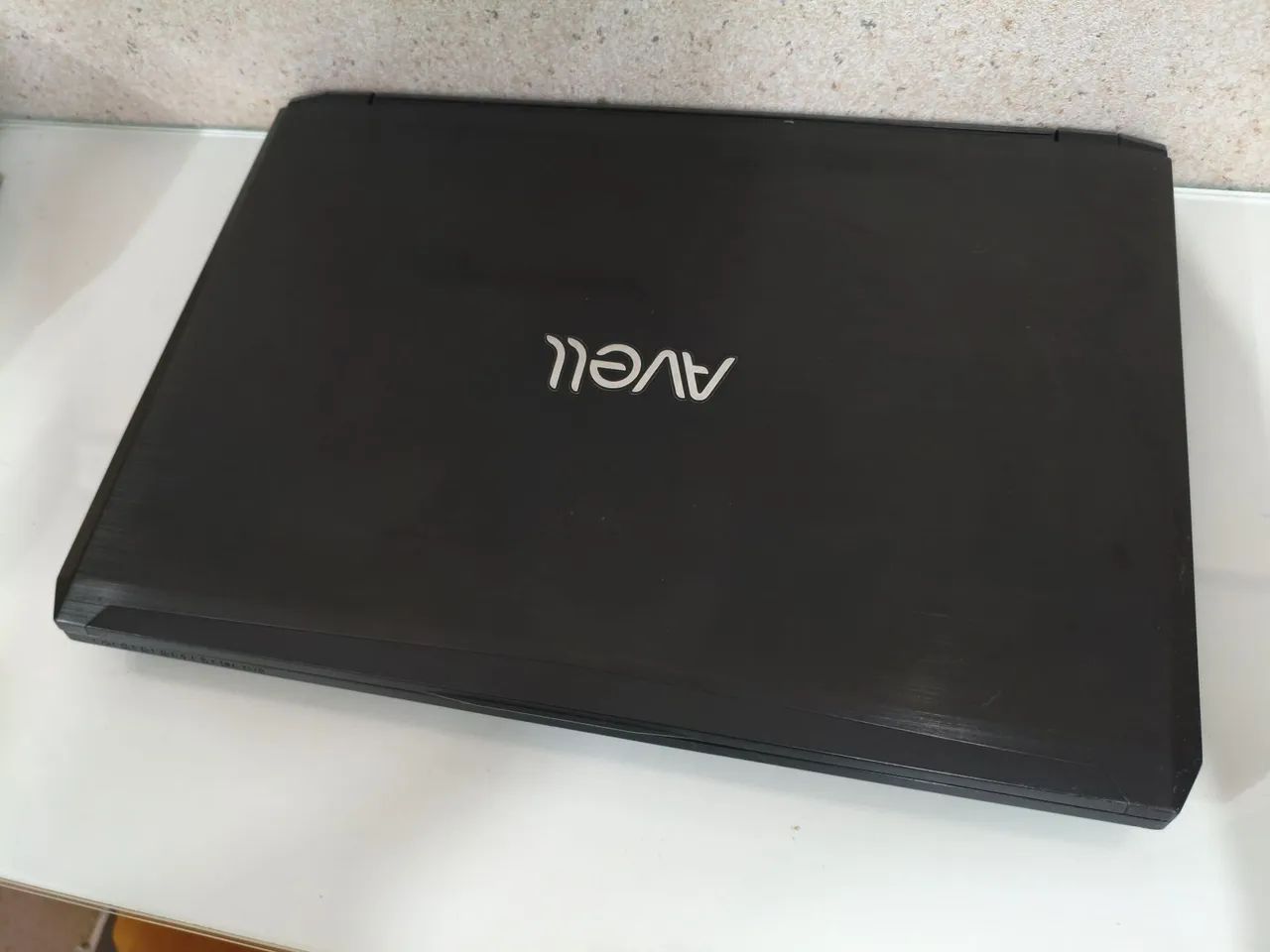 Notebook Avell Titanium W1546 Pro - i7 6820HK / GTX 980M 8GB