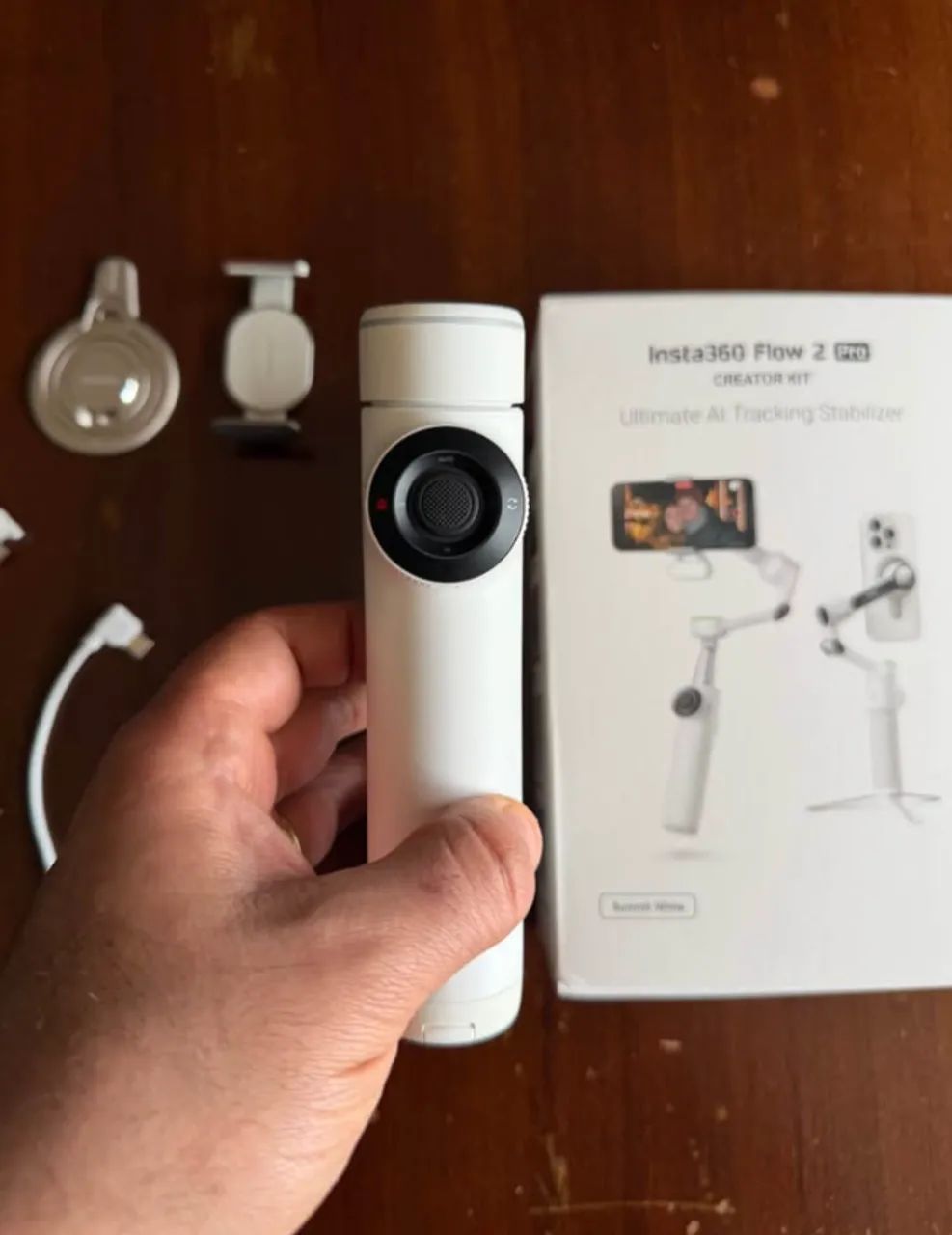 Gimbal Insta360 Flow 2 Pro Creator Kit para celular - Foto 4