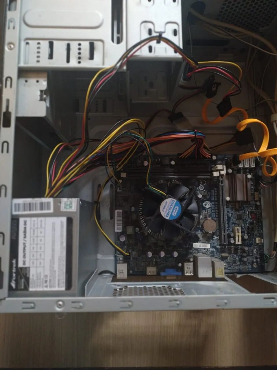 Dois Gabinetes PC Usados  - Foto 2