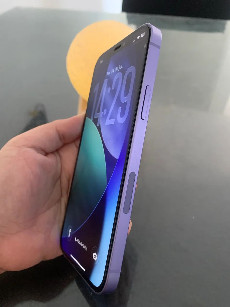 iPhone 12 64G Lilás com Nota fiscal - Foto 2
