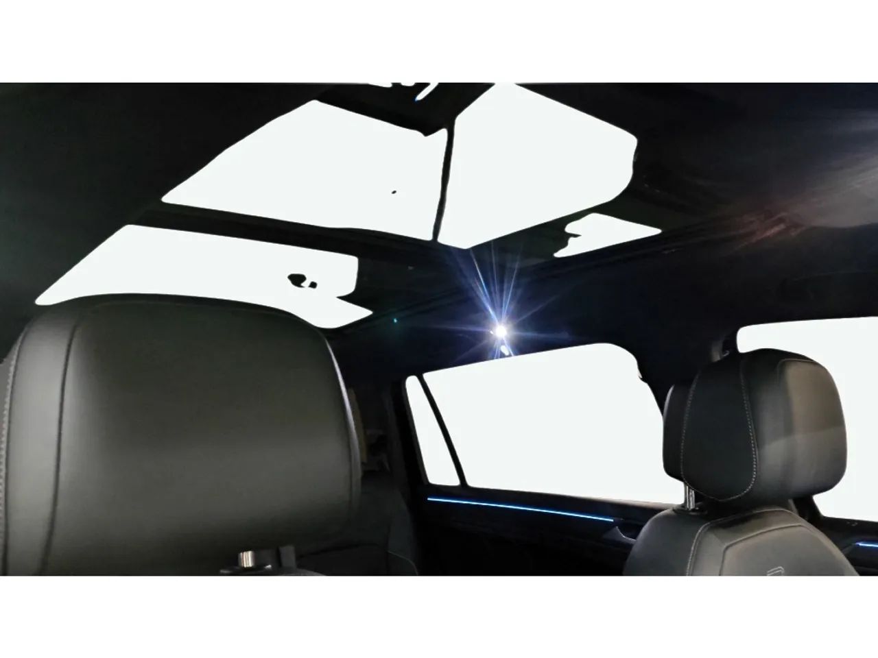 Volkswagen Tiguan Allspac R-Line 300 TSI 2.0, foto 10 de 14