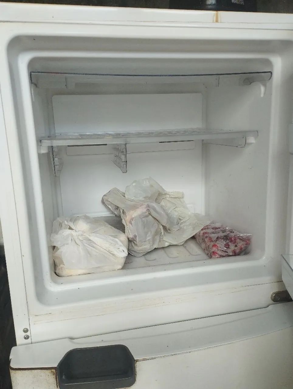 Geladeira Brastemp semi nova - Foto 2
