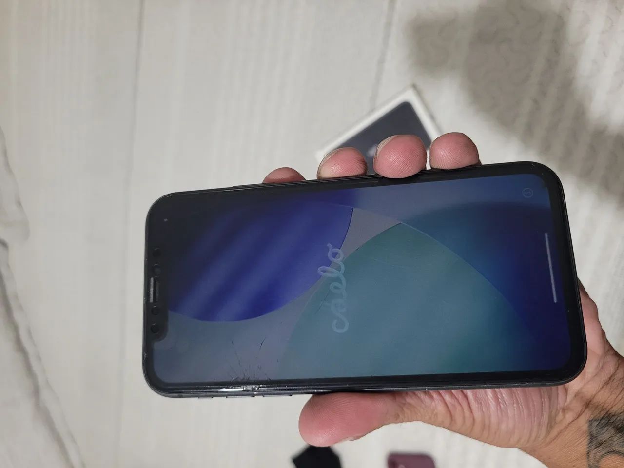 Iphone 11 64 gigas trincado funcionando perfeitamente.  - Foto 3