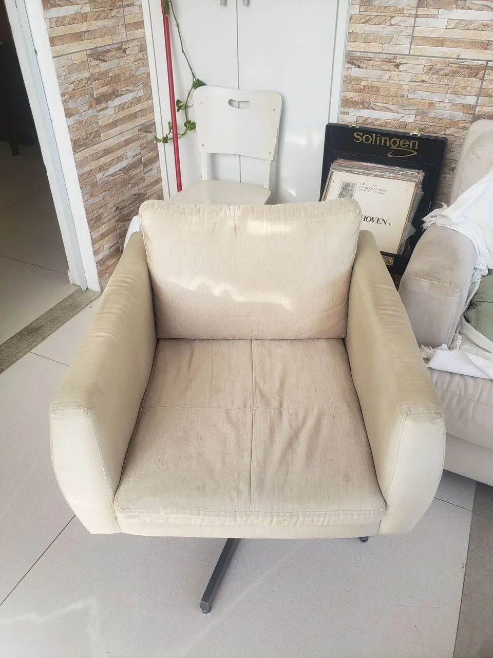 Poltrona Sala de Estar - Foto 2