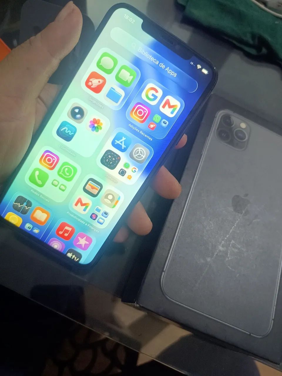 Celular iPhone 11 pro Max 64 gigas - Foto 3
