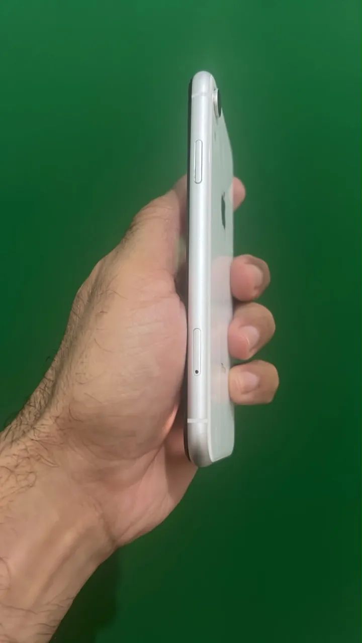 iPhone XR branco 128gb - Foto 2