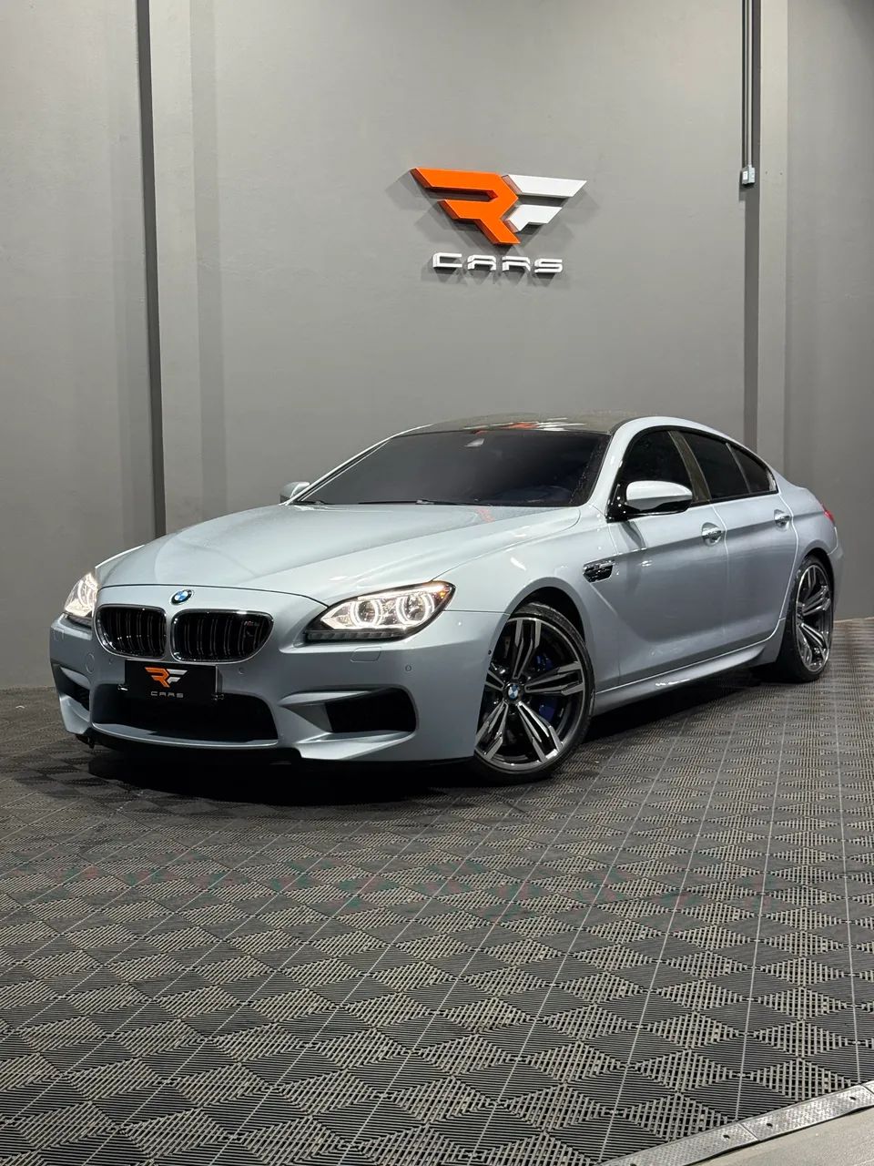 BMW M6 Gran Coupe 4.4 Bi-turbo V8 32V 560cv 2015