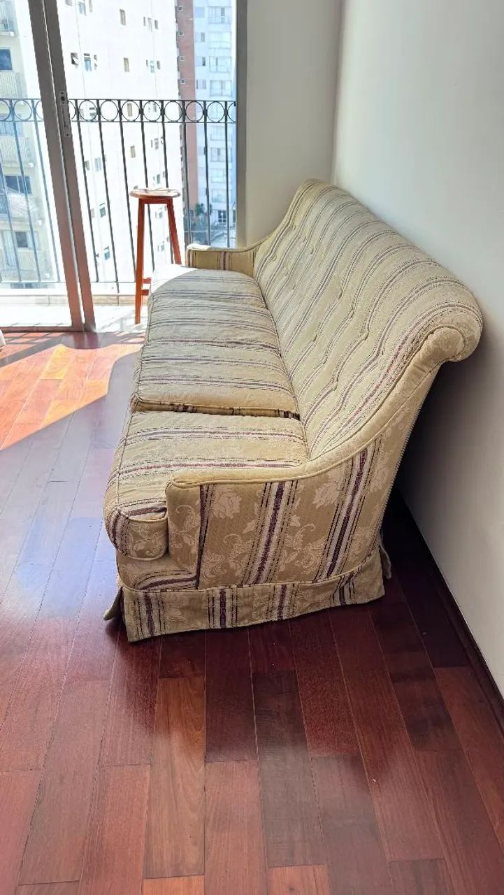 Sofa vintage amarelo 4 lugares - Foto 4
