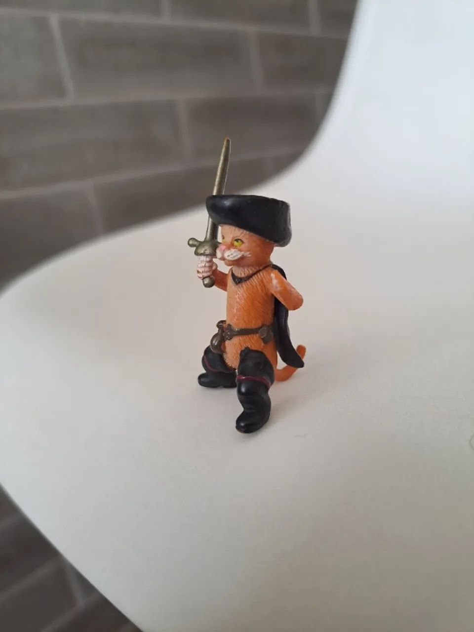 Gato de botas miniatura 5cm altura  - Foto 5