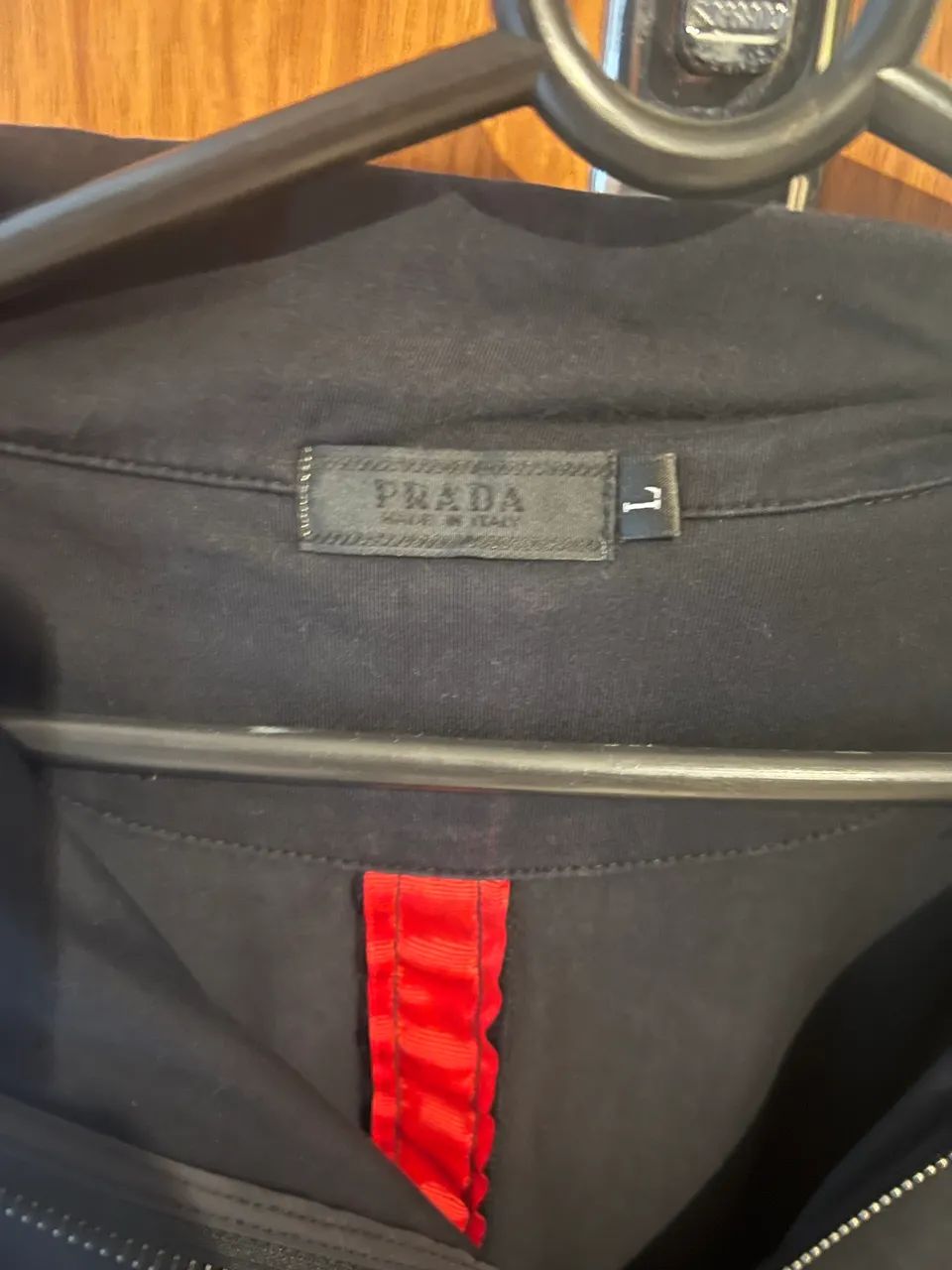 Blusa Prada original tamanho L/M em perfeito estado  - Foto 3