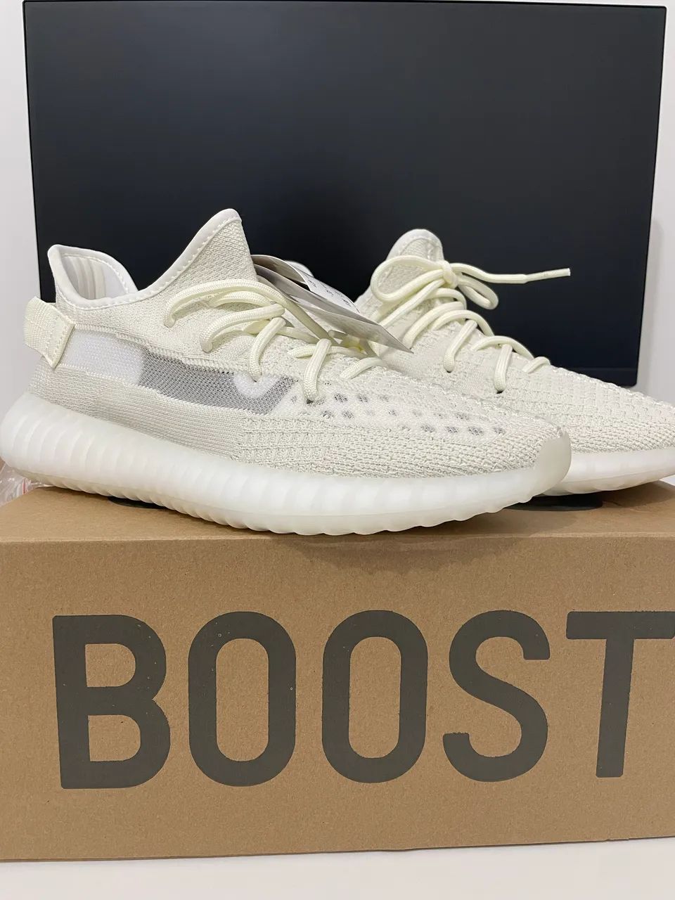 Tênis Adidas Yeezy