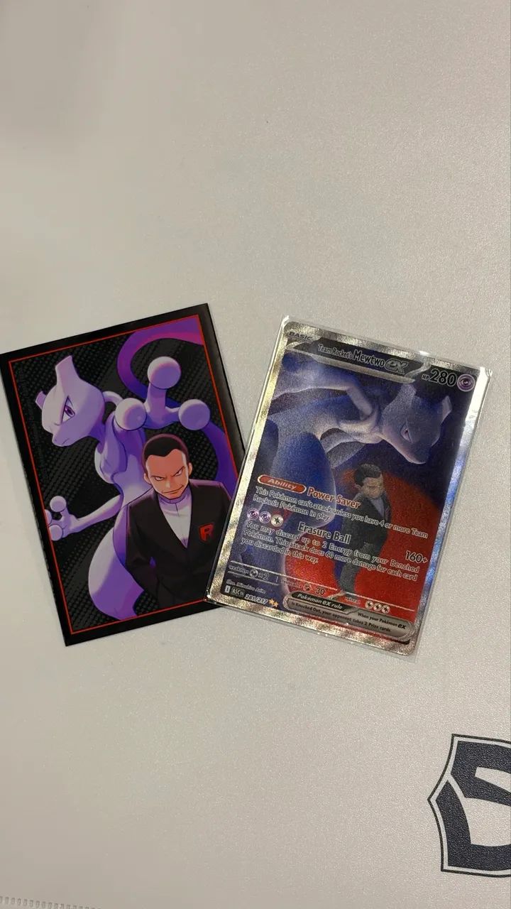 Mewtwo EX da Equipe Rocket em inglês 