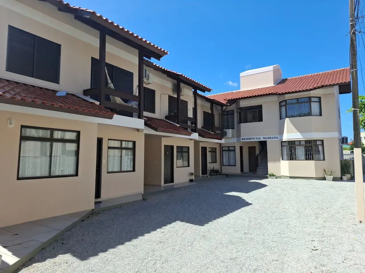 Apartamento para aluguel com 75 metros quadrados com 2 quartos