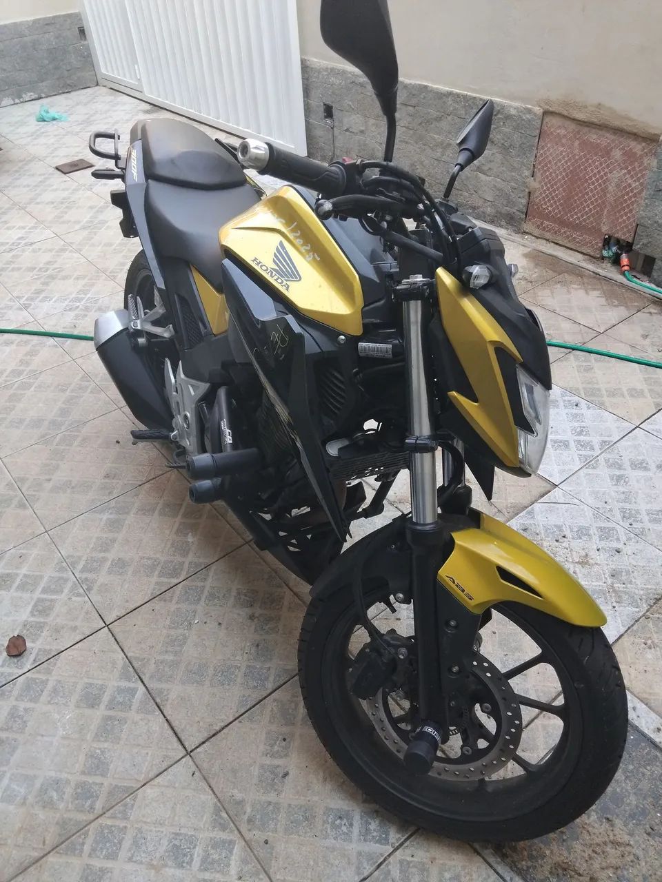 CB 300F - Foto 4