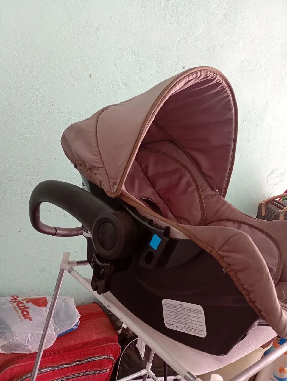 Carrinho de bebe com bebê conforto - Foto 5