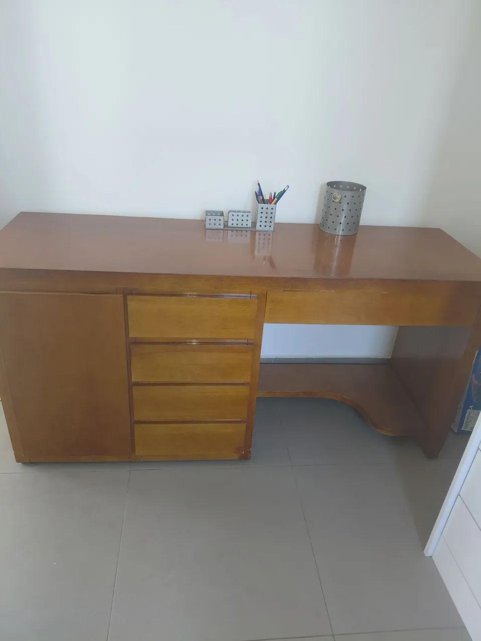 Escrivaninha madeira 1,60x0,50 - Foto 2