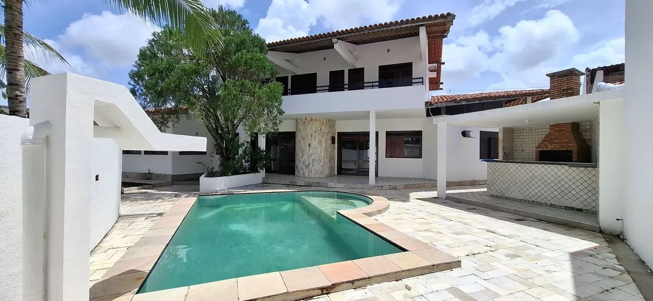 Jardim do Horto I - Casa com 05 quartos 02 suítes