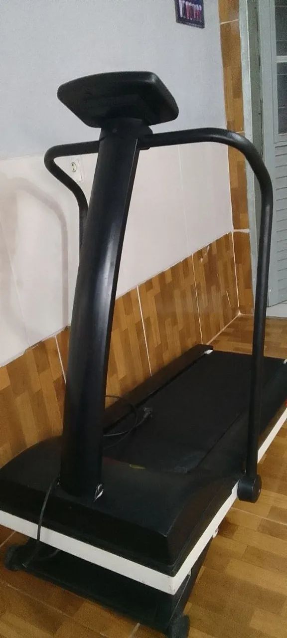 Vendo excelente esteira funcionando perfeitamente atretic advaneced 2  - Foto 5