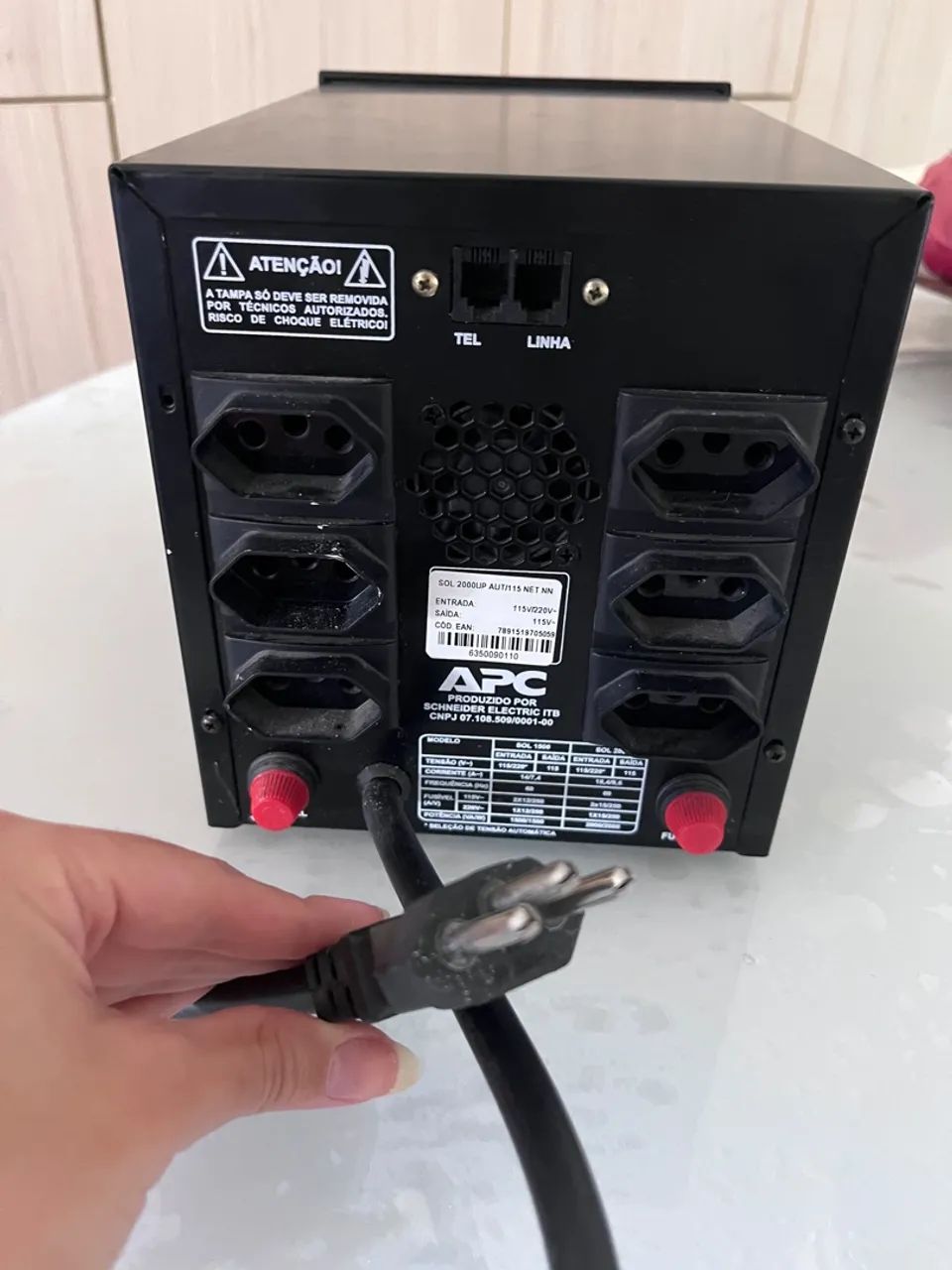 Estabilizador APC Sol 2000VA Bivolt Automático | 6 Tomadas | Potente e Impecável! - Foto 2
