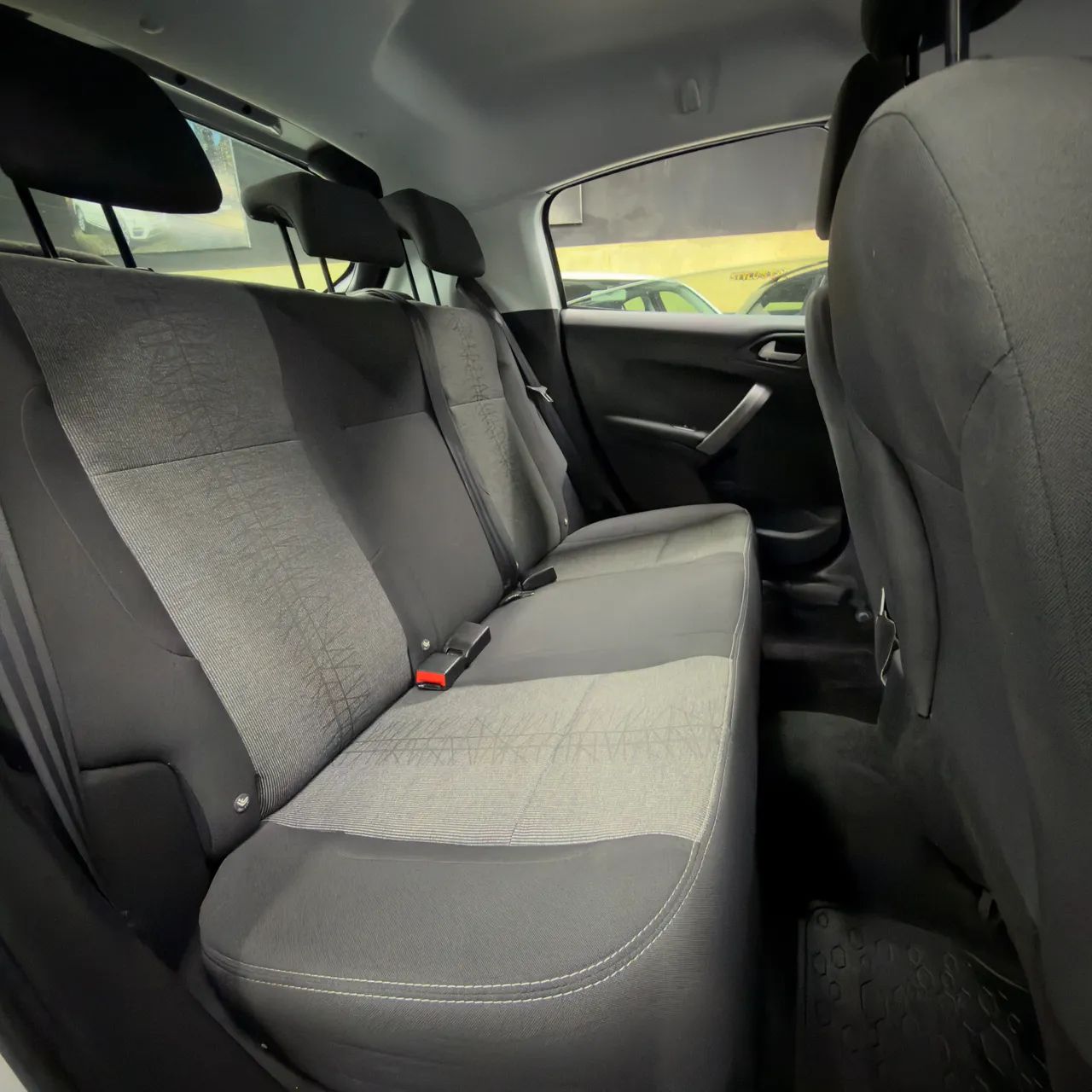 Peugeot 208 Active Pack 1.2 Flex 12V 5P Mec. 2018 - Foto 11