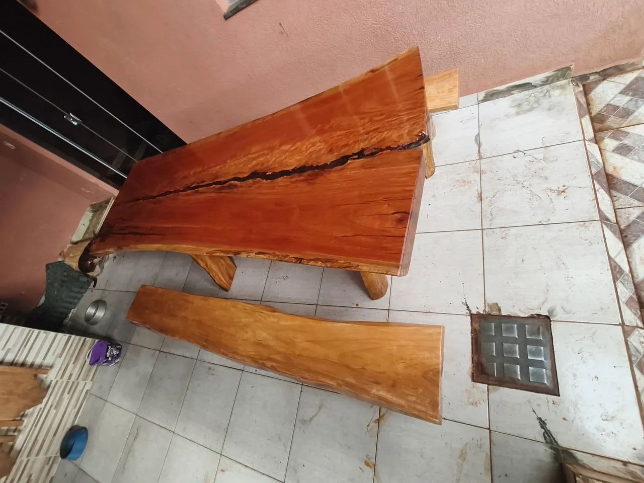 Mesa rústica rezinada 2 m e 5 m de comprimento - Foto 2