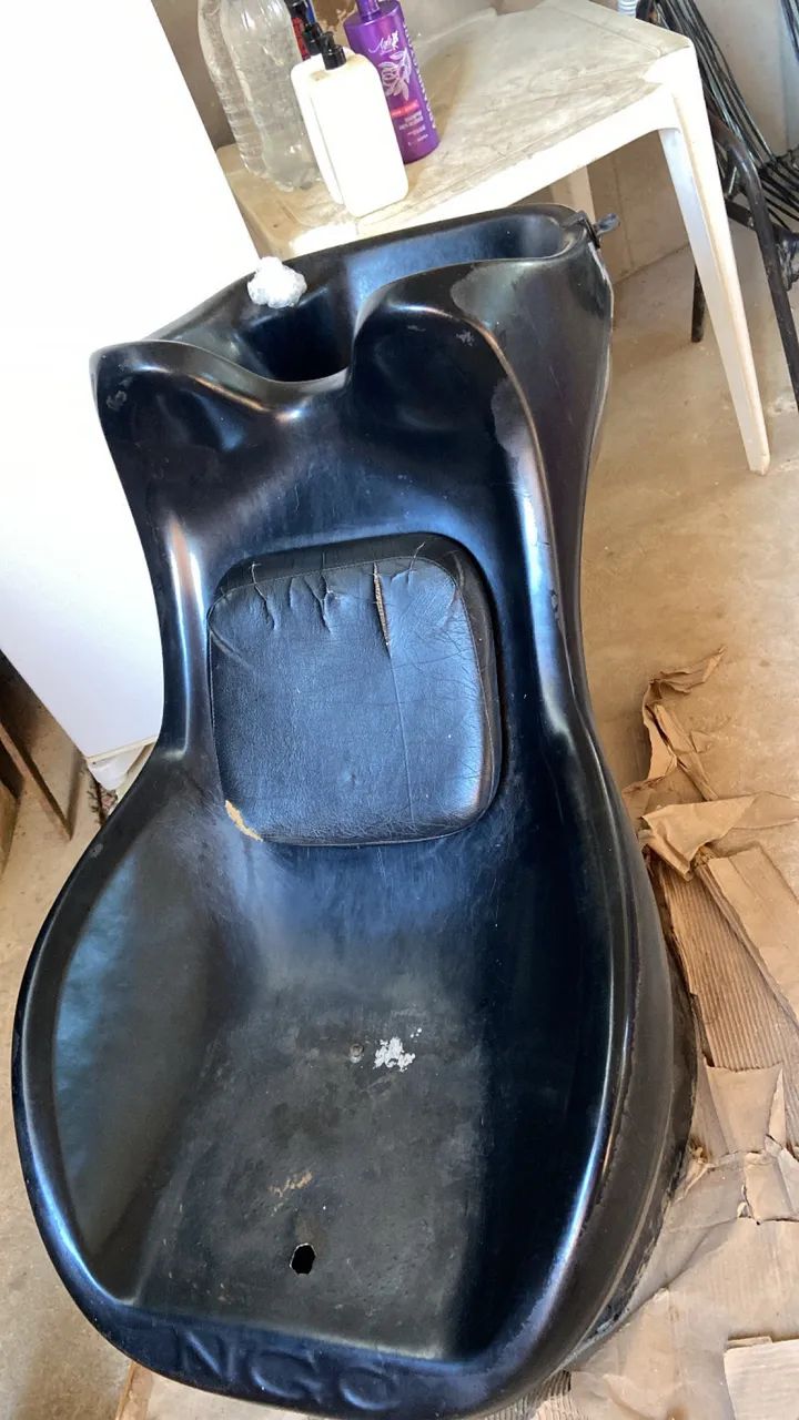Vende-se cadeira e lavatório - Foto 3