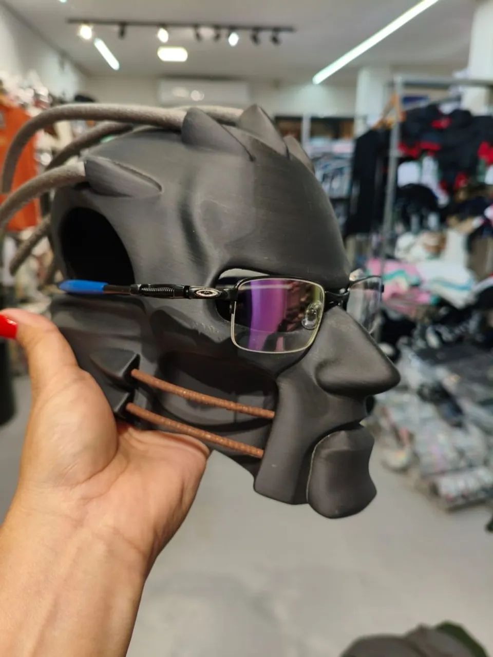 Lupas de descanso da Oakley com proteção UV nas lentes 