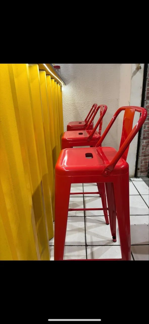 DUAS CADEIRAS IRON COM ENCOSTO NOVAS E EMBALADAS  - Foto 2