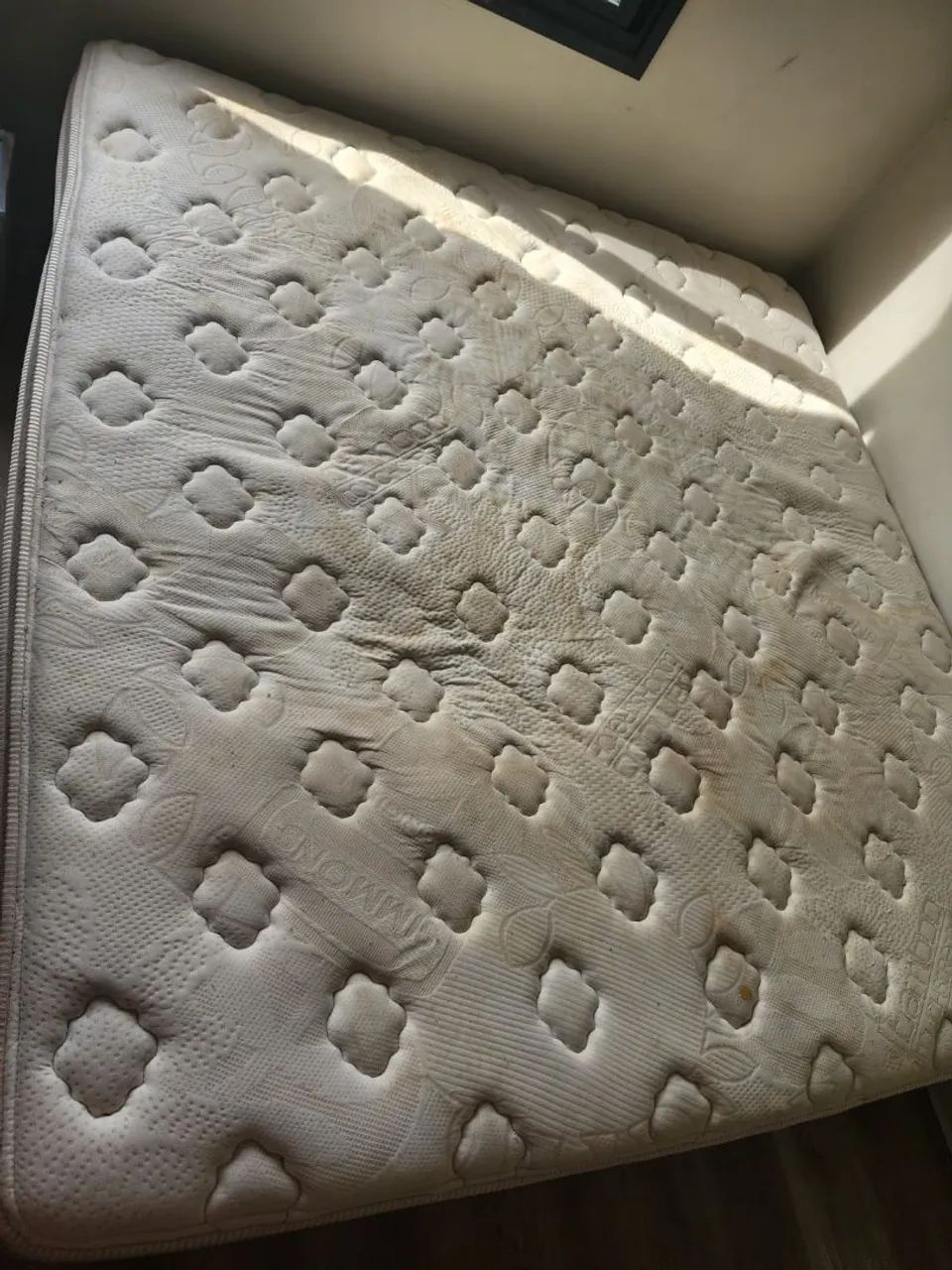 Cama Box King Size - colchão e boxes - para retirada no Campeche (não entrego) - Foto 4