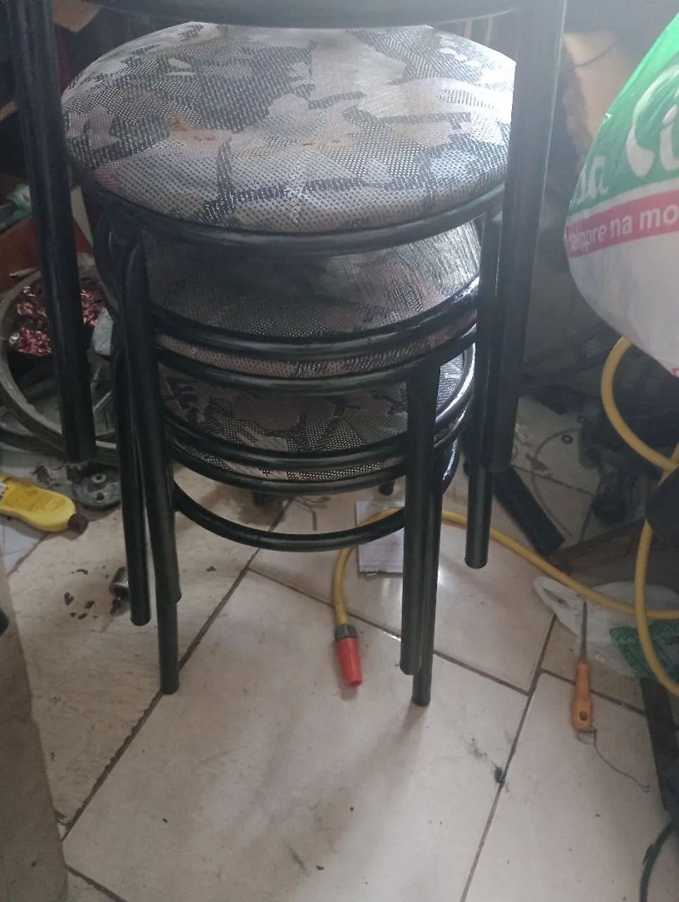 Cadeiras de ferro preta 04para mesa. - Foto 2