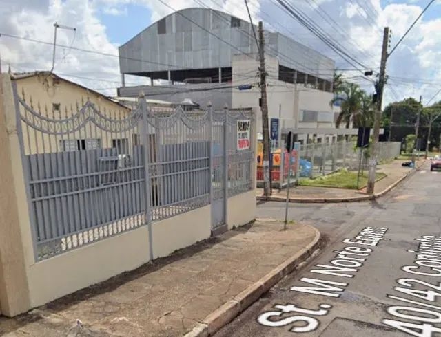 Casa de esquina com loja em Taguatinga  - Foto 2