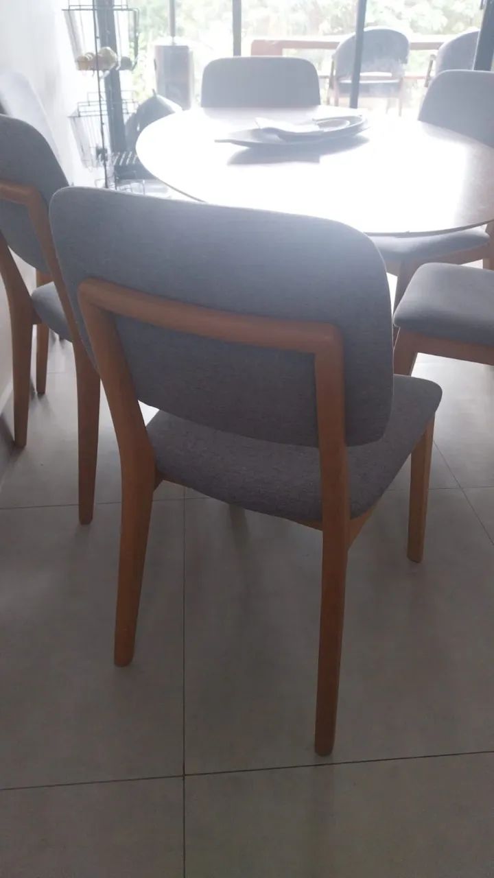 Conjunto 6 cadeira jantar madeira estofada  linho cinza  - Foto 3