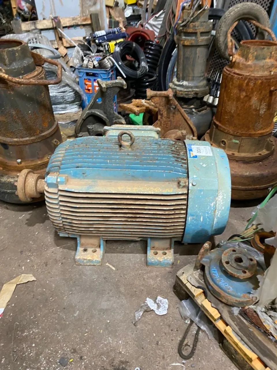 [COM NOTA FISCAL] Motor Elétrico WEG 200cv 4 Polos 1785 RPM - Foto 3