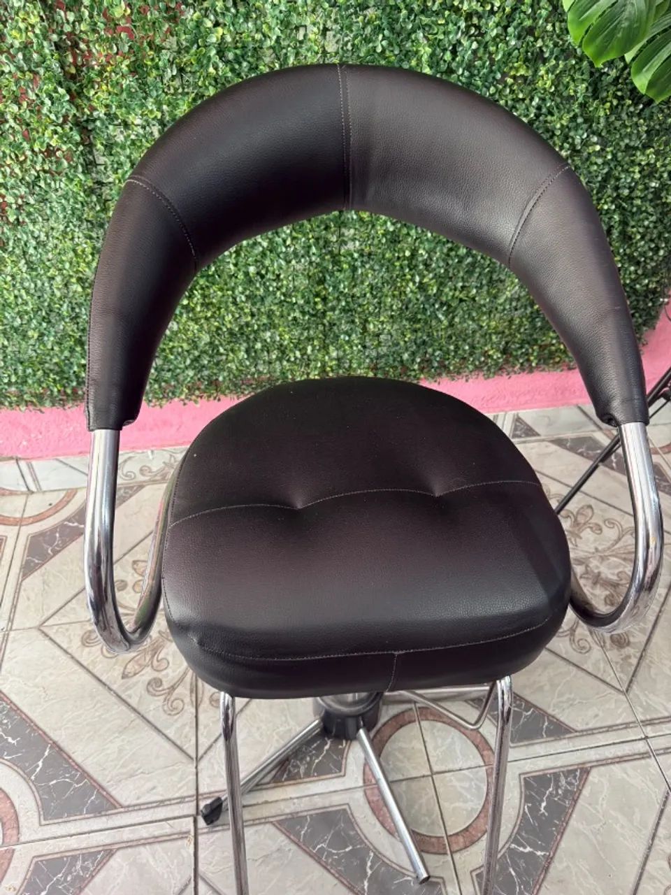 Vendo cadeira e lavatorio salao de beleza  - Foto 2