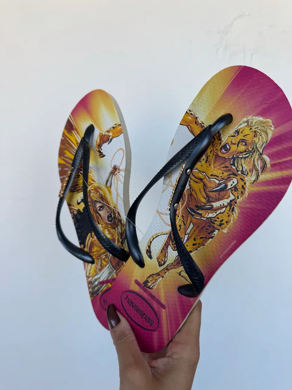 chinelo mulher maravilha 37