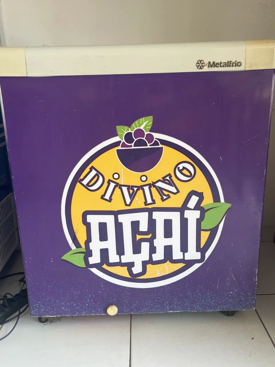 Vende-se freezer pra sorvete 