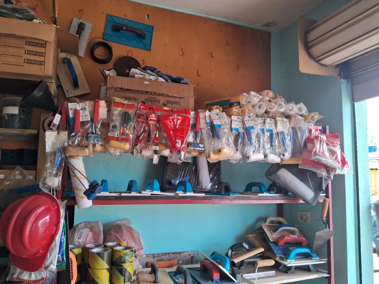 FERRAGISTA,MONTADA VENDO OU TROCO , PRONTA PARA TRABALHAR  - Foto 3