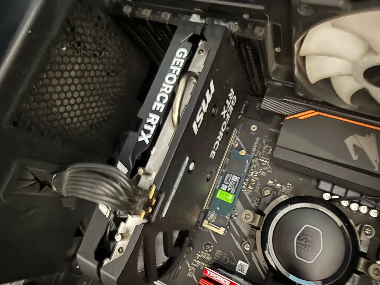 RTX 5060 8gb MSI  - Foto 3