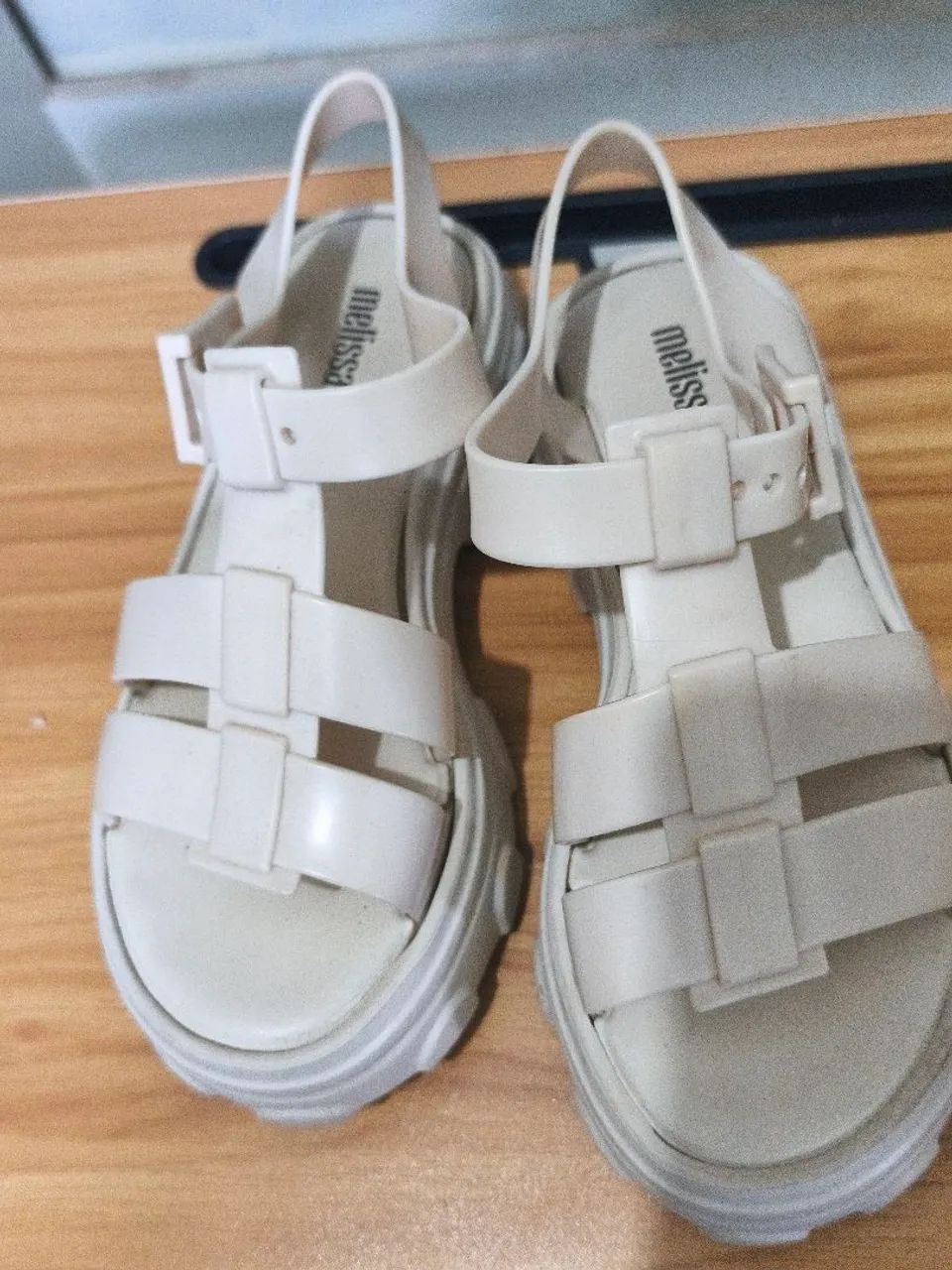 Melissa Ella tamanho 34 plataforma off white  - Foto 2
