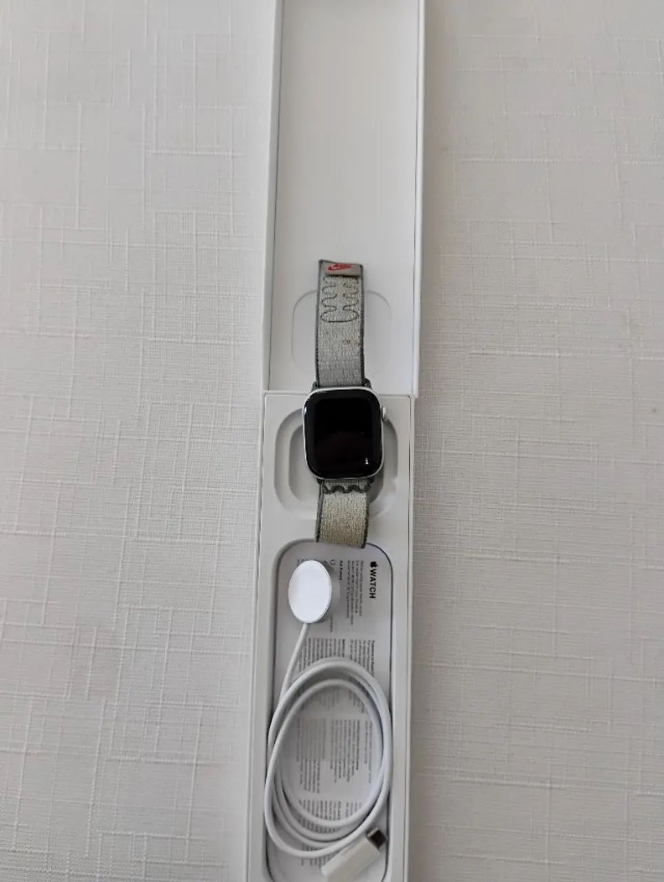 Smart Watch Apple Series 11 GPS + Celular 42 mm prata - Foto 3