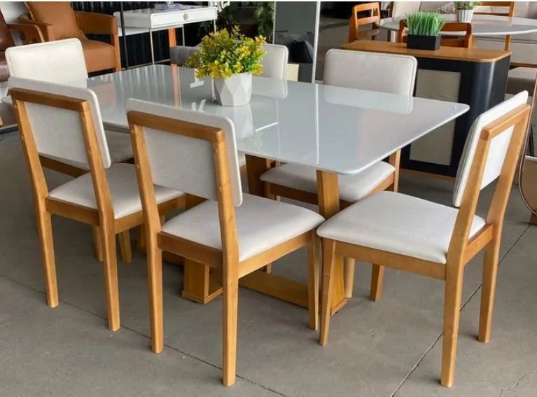 Mesa de jantar rubi com 6 cadeiras( cadeiras em madeira )